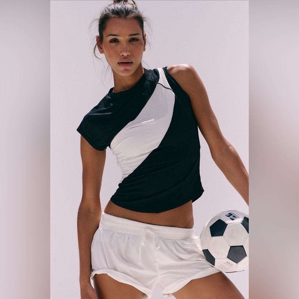FP MOVEMENT by FREE PEOPLE Tempo Colorblock Tee TOP - Picture 1 of 6